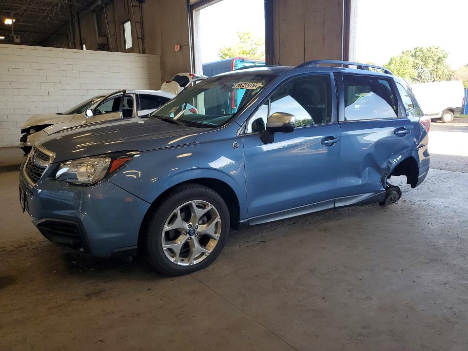 SUBARU FORESTER 2018 z numerem VIN JF2SJAWC4JH530330 - Zdjęcie z aukcji