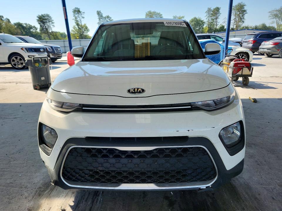 Foto 5 de la subasta – 2021 KIA SOUL con VIN KNDJ23AU2M7137309
