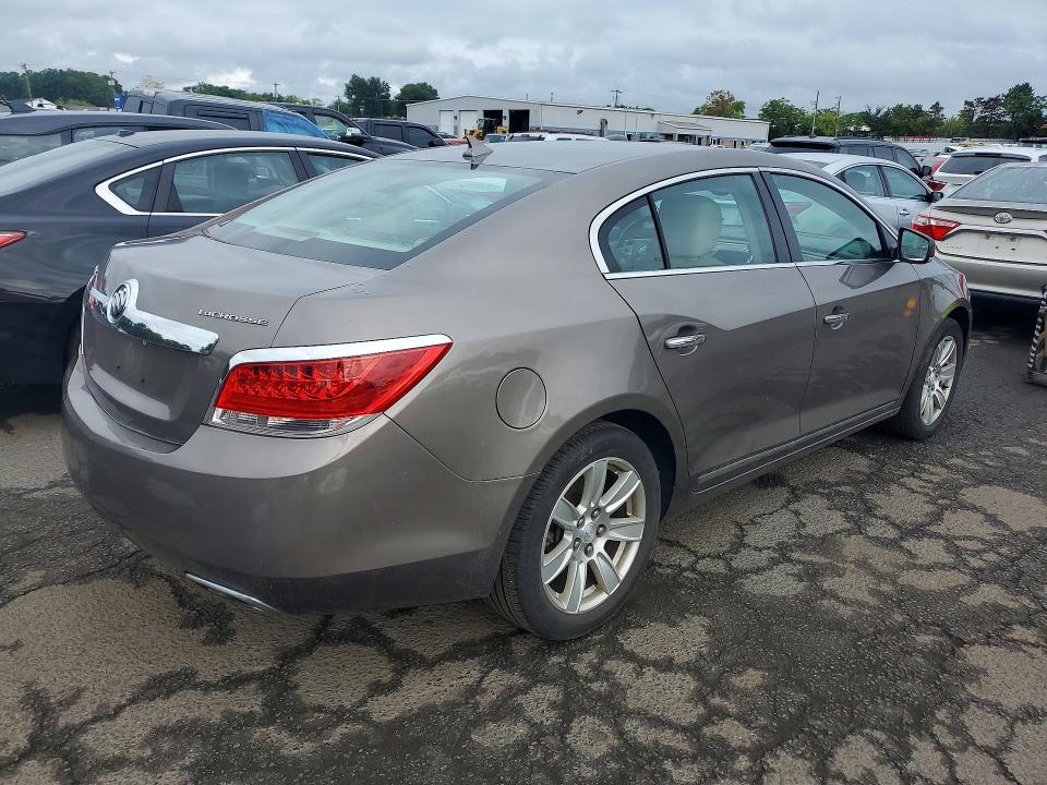 Photo 3 from auction – 2012 BUICK LACROSSE with VIN 1G4GC5E31CF137368