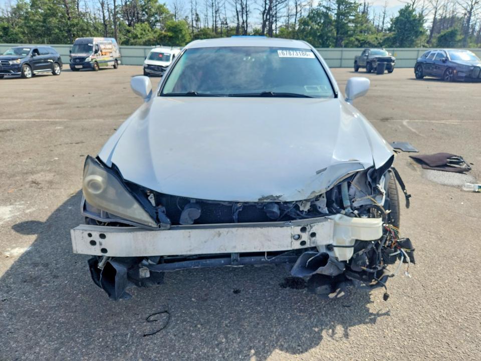 Photo 5 from auction – 2008 LEXUS IS with VIN JTHCK262X85020376
