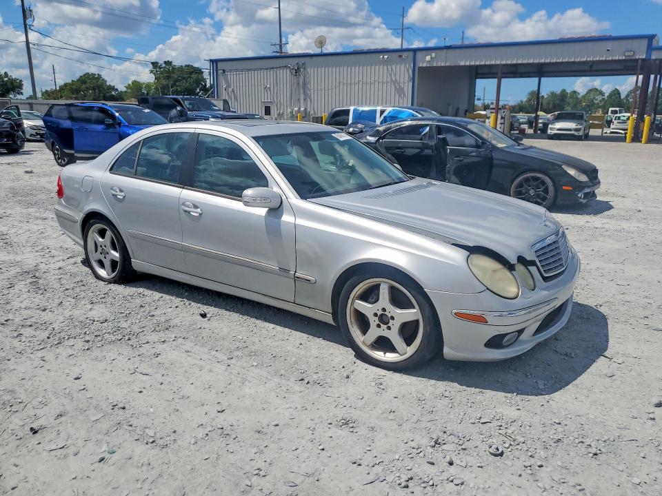 Zdjęcie 4 z aukcji – 2005 MERCEDES-BENZ E z VIN WDBUF70J45A761356