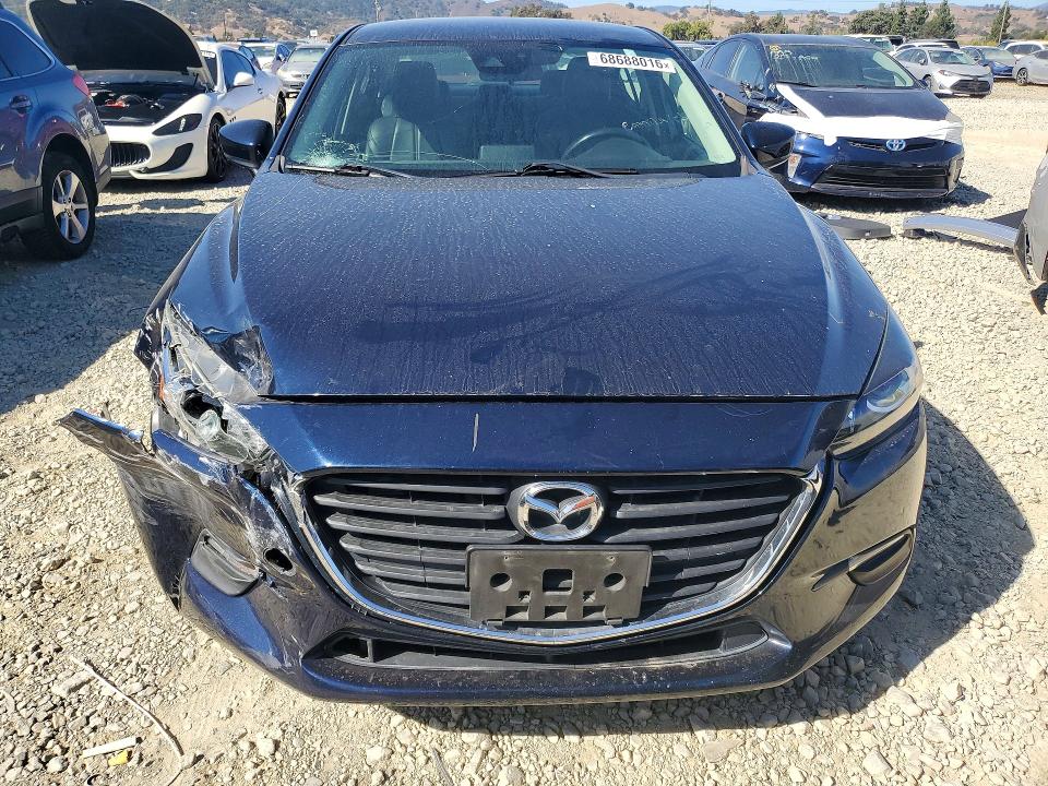 Photo 5 from auction – 2018 MAZDA 3 with VIN 3MZBN1V36JM254827