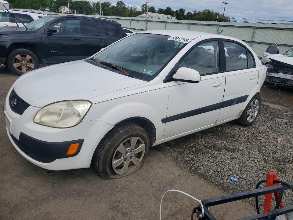 KIA RIO 2006 مع رقم تعريف المركبة KNADE123366156231 - صورة من المزاد