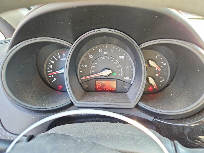 Photo 9 from auction – 2016 KIA RIO with VIN KNADM5A35G6647171