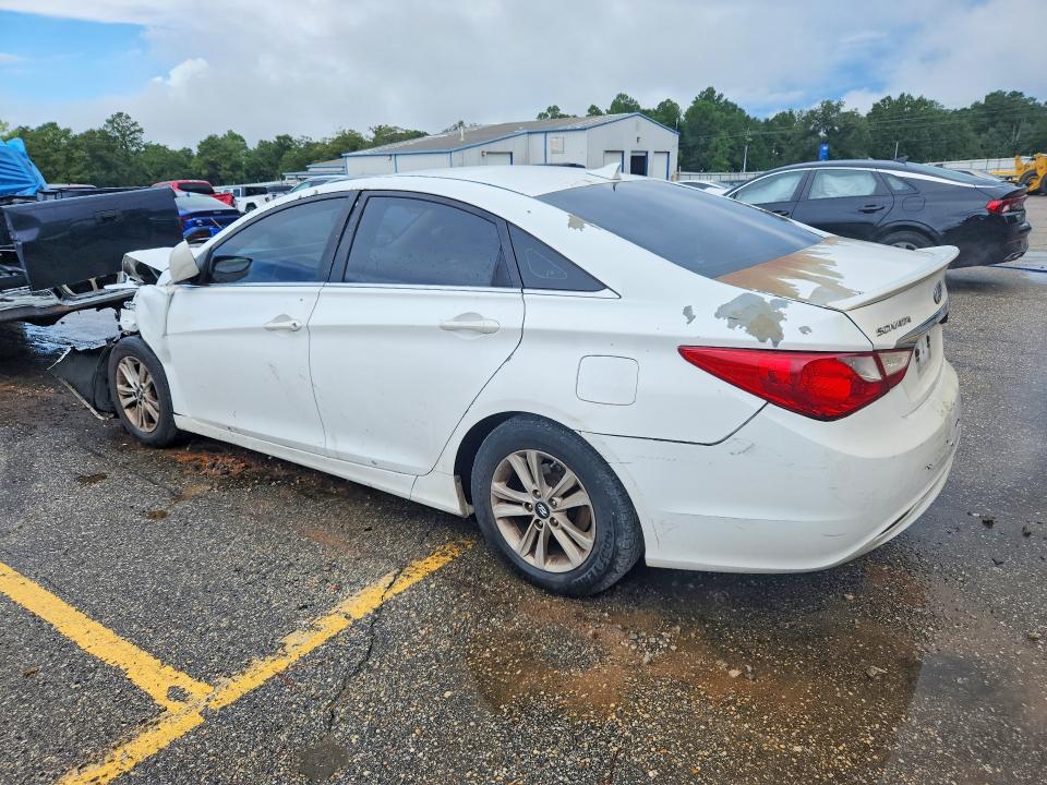 Снимка 2 от търг – 2013 HYUNDAI SONATA с VIN 5NPEB4AC7DH566276