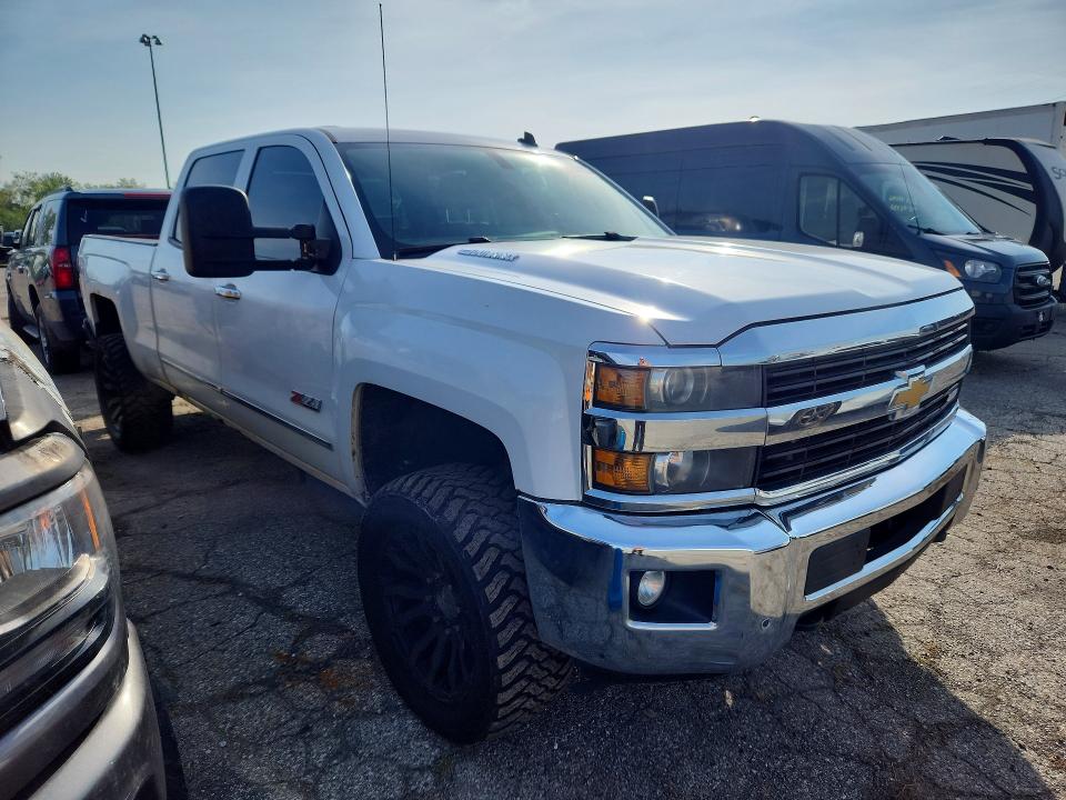 Photo 4 from auction – 2015 CHEVROLET SILVERADO with VIN 1GC1KWE86FF157862