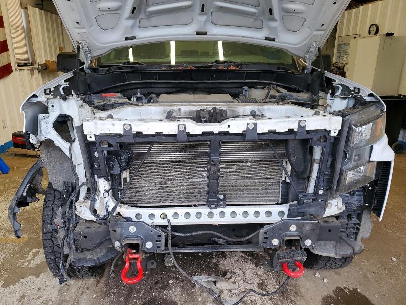 Photo 11 from auction – 2019 CHEVROLET SILVERADO with VIN 3GCPYCEF8KG101999