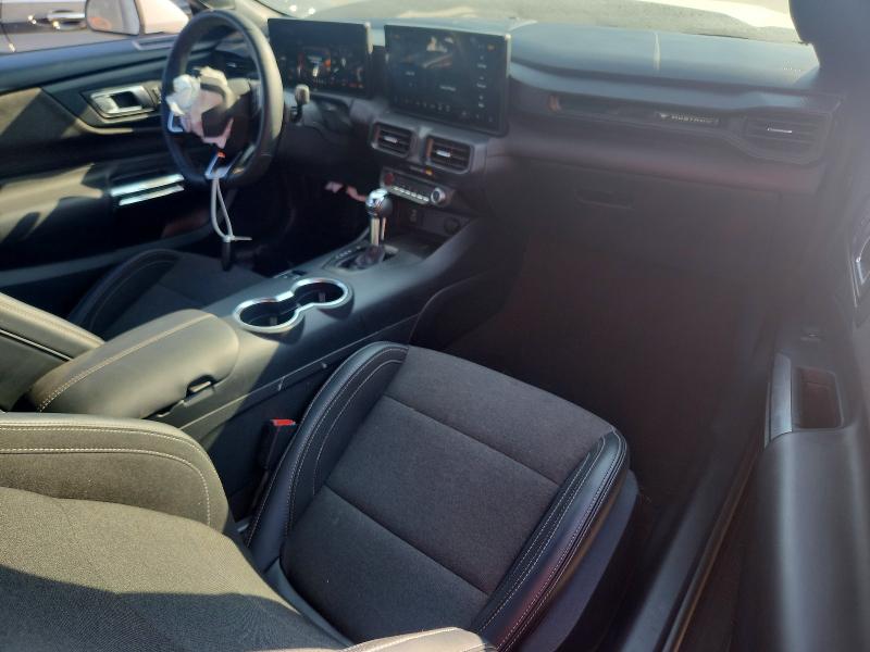 Фото 10 с аукциона – 2024 FORD MUSTANG с VIN 1FA6P8TH7R5111852
