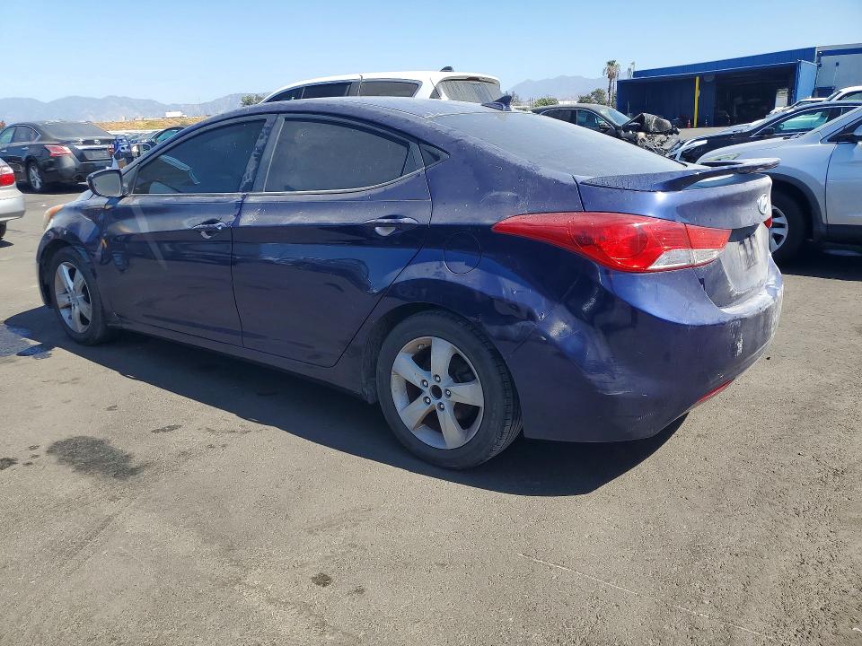 Photo 2 from auction – 2013 HYUNDAI ELANTRA with VIN 5NPDH4AE2DH311076