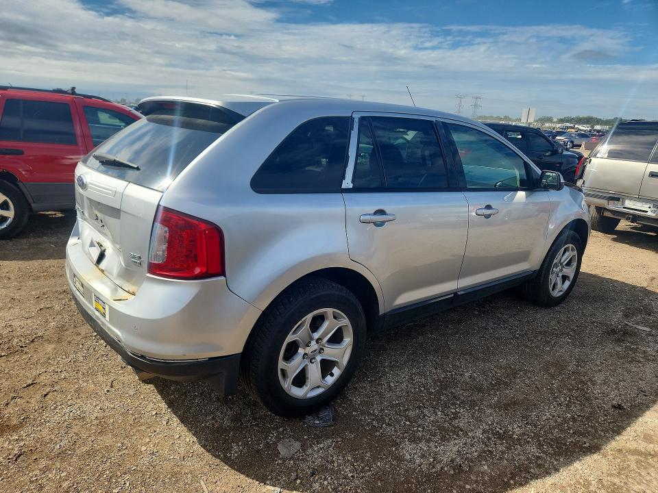 Photo 3 from auction – 2012 FORD EDGE with VIN 2FMDK4JC3CBA60977