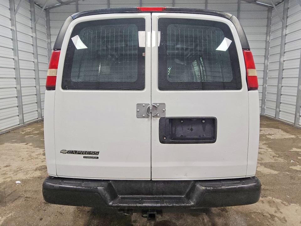 Photo 6 from auction – 2015 CHEVROLET EXPRESS G2500 with VIN 1GCWGFCF1F1232456