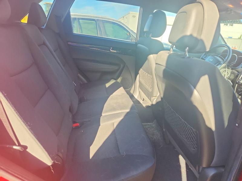 Photo 11 from auction – 2011 KIA SORENTO with VIN 5XYKTCA10BG023218