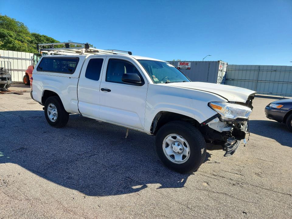 Photo 4 from auction – 2021 TOYOTA TACOMA with VIN 3TYRX5GN8MT029027