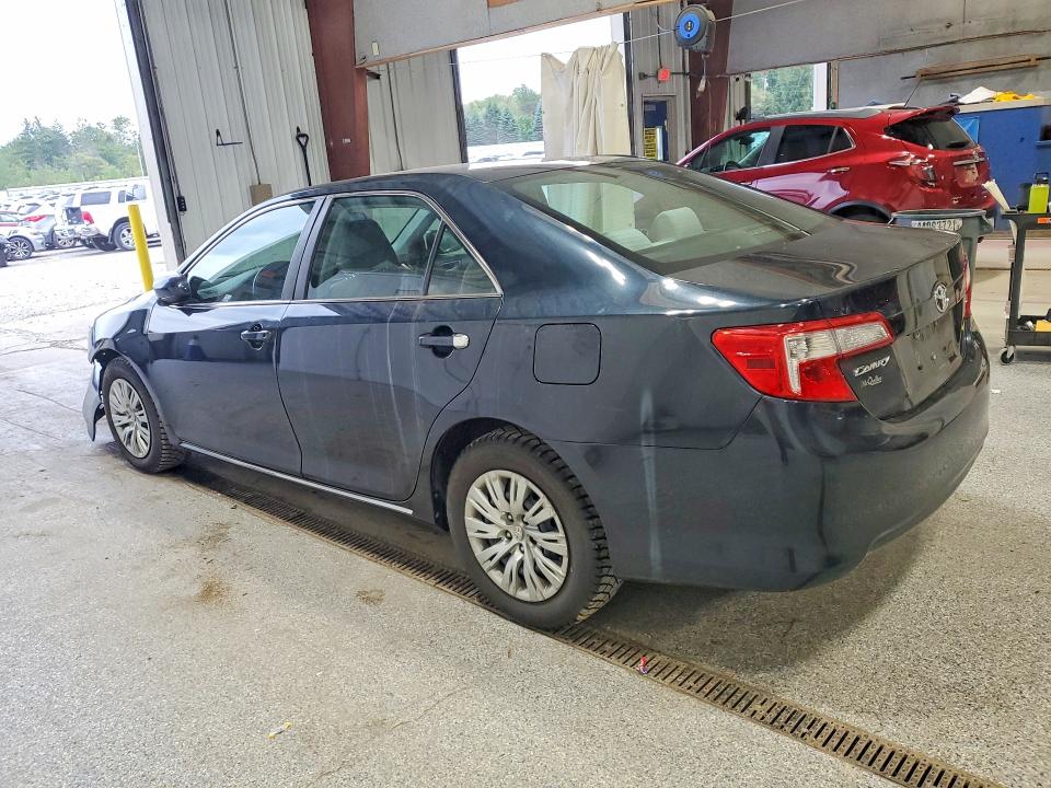 Снимка 2 от търг – 2014 TOYOTA CAMRY с VIN 4T1BF1FK2EU407819