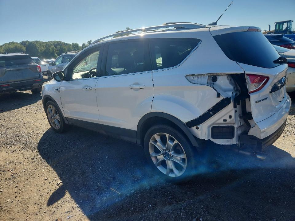 Photo 2 from auction – 2016 FORD ESCAPE with VIN 1FMCU9JX4GUC04669