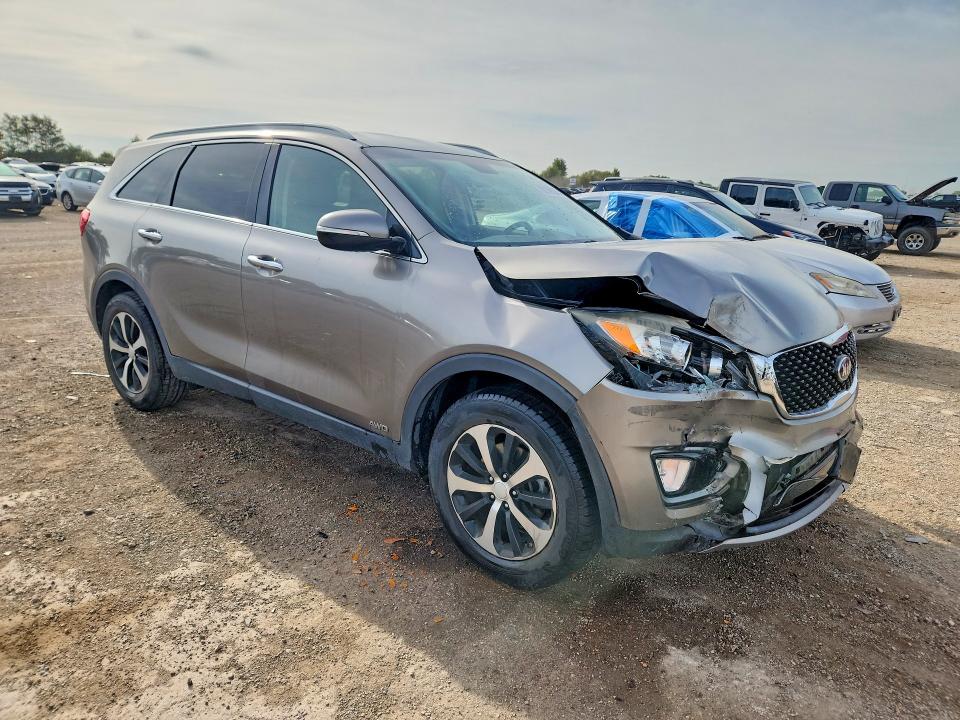 Foto 4 de la subasta – 2016 KIA SORENTO con VIN 5XYPHDA1XGG027460