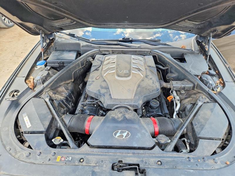 Photo 11 from auction – 2015 HYUNDAI GENESIS with VIN KMHGN4JF4FU045708