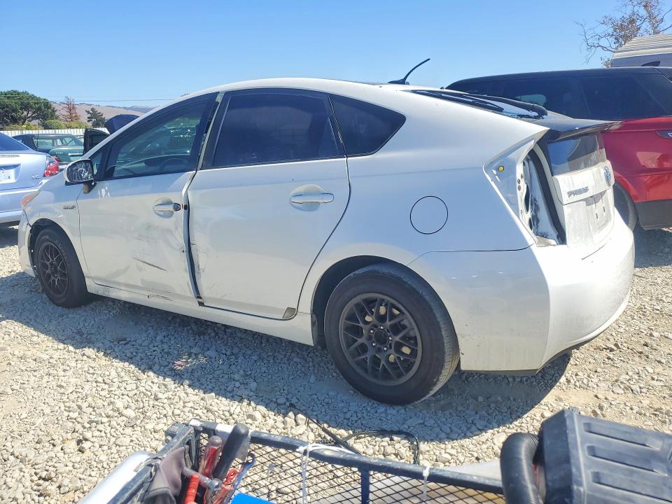 Photo 2 from auction – 2013 TOYOTA PRIUS with VIN JTDKN3DU7D5577562
