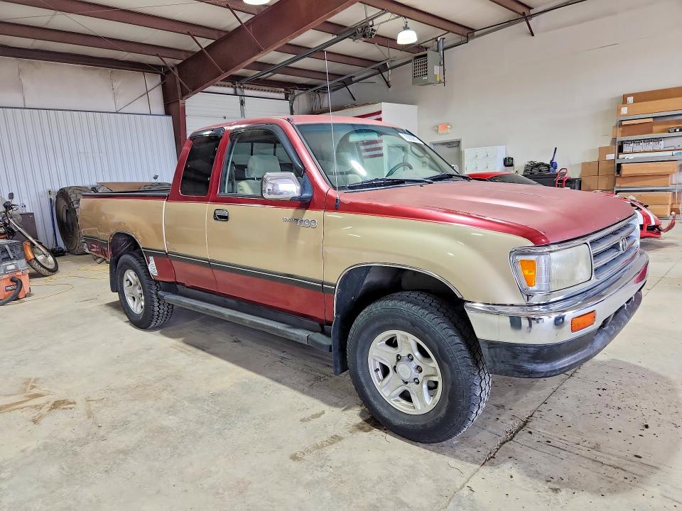 Photo 4 from auction – 1997 TOYOTA T100 with VIN JT4UN24D4V0045459
