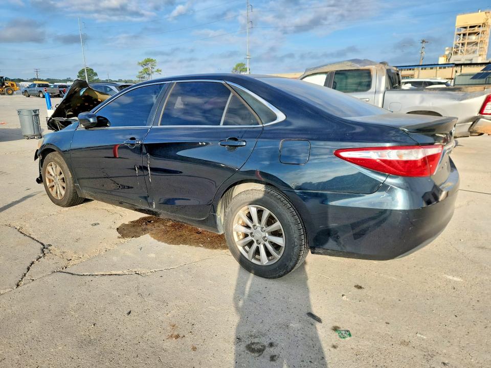Photo 2 from auction – 2015 TOYOTA CAMRY with VIN 4T4BF1FK6FR507249