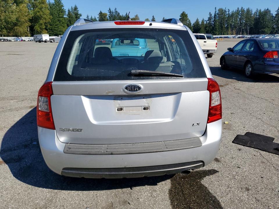 Photo 6 from auction – 2007 KIA RONDO with VIN KNAFG525677076512