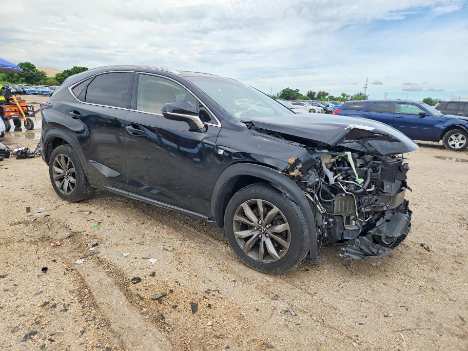 Zdjęcie 4 z aukcji – 2015 LEXUS NX z VIN JTJYARBZ7F2020093