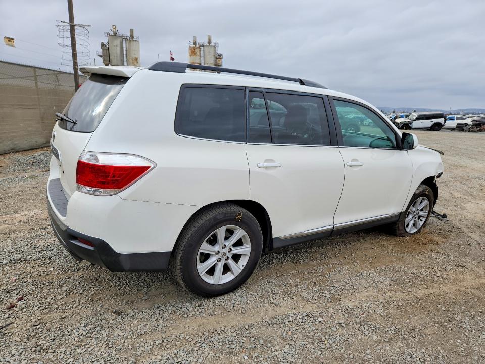 Photo 3 from auction – 2013 TOYOTA HIGHLANDER with VIN 5TDZA3EH9DS043355