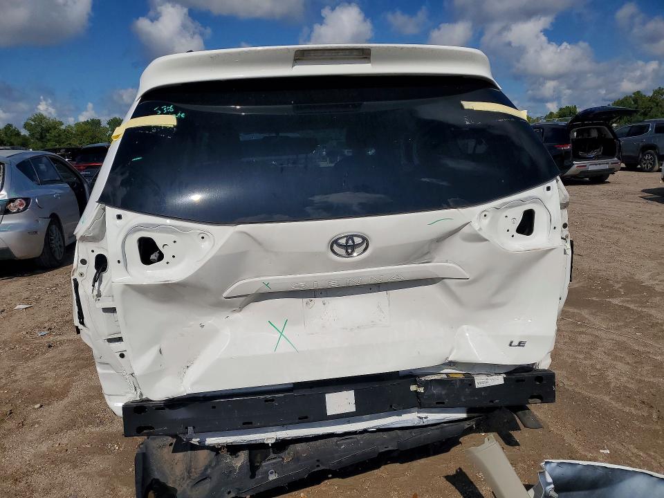 Photo 6 from auction – 2015 TOYOTA SIENNA with VIN 5TDKK3DC0FS667441