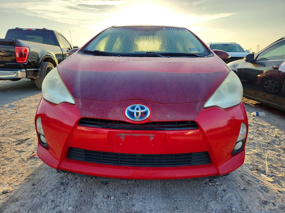 Photo 5 from auction – 2012 TOYOTA PRIUS C with VIN JTDKDTB37C1001019