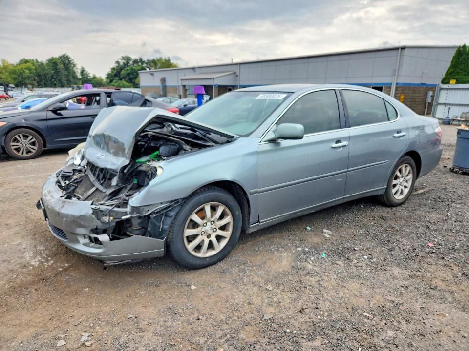 LEXUS ES 2002 con VIN JTHBF30G720022018 - Foto de la subasta