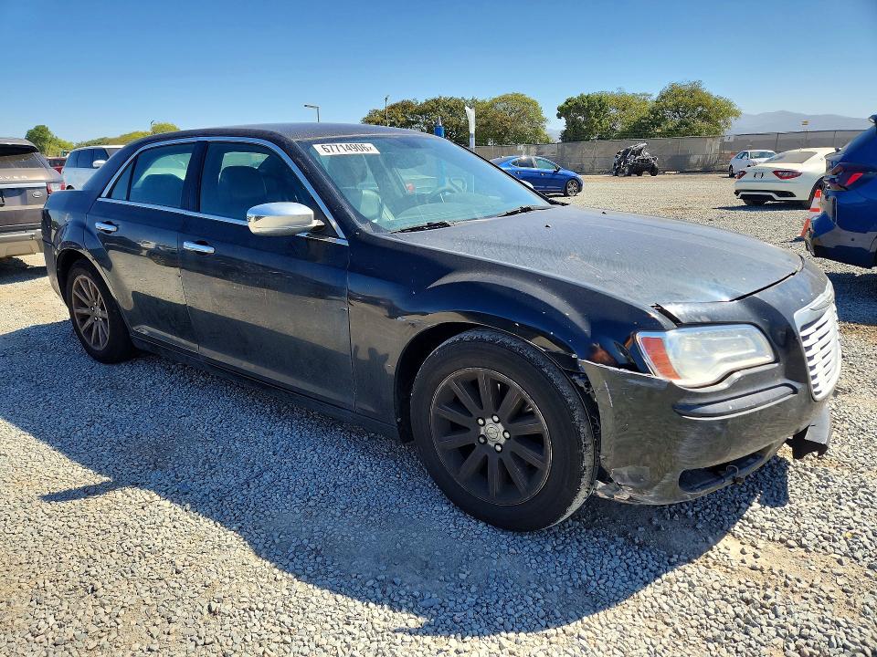 Photo 4 from auction – 2014 CHRYSLER 300 with VIN 2C3CCAAG1EH345843