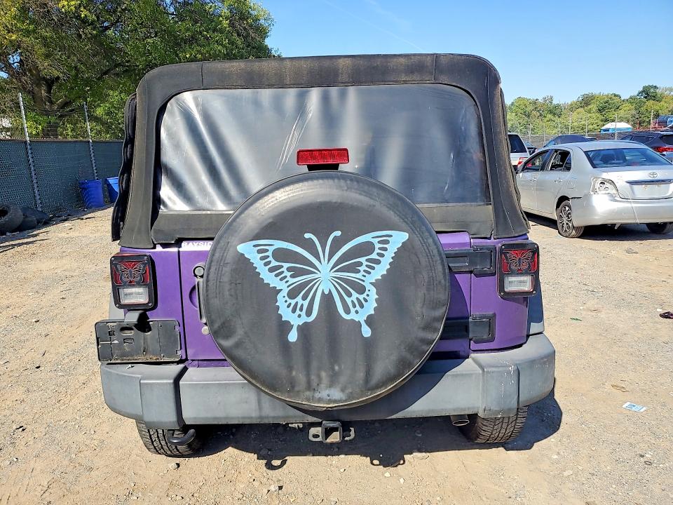 Снимка 6 от търг – 2018 JEEP WRANGLER UNLIMITED с VIN 1C4BJWDGXJL858432