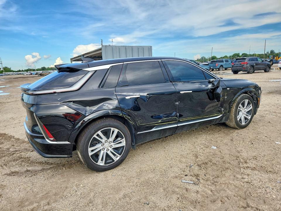 Photo 3 from auction – 2024 CADILLAC LYRIQ with VIN 1GYKPMRK4RZ123464
