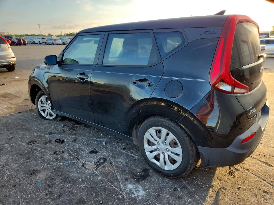 Снимка 2 от търг – 2022 KIA SOUL с VIN KNDJ23AU7N7801315