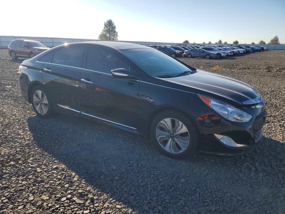 Photo 4 from auction – 2015 HYUNDAI SONATA HYBRID with VIN KMHEC4A49FA123624