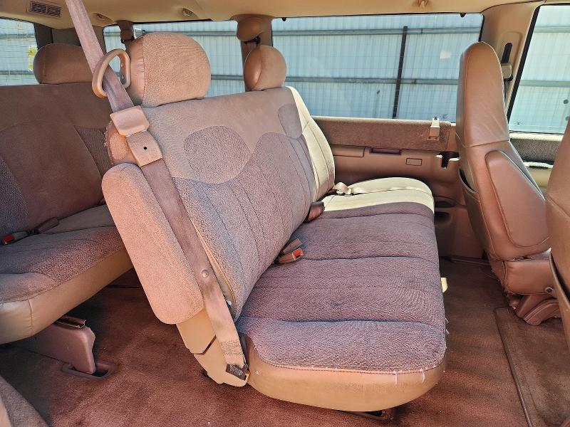 Photo 11 from auction – 2003 CHEVROLET ASTRO with VIN 1GNEL19X53B137731