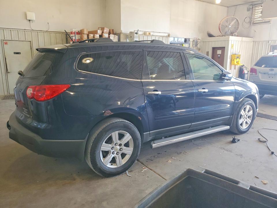 Photo 3 from auction – 2012 CHEVROLET TRAVERSE with VIN 1GNKVJED8CJ246635