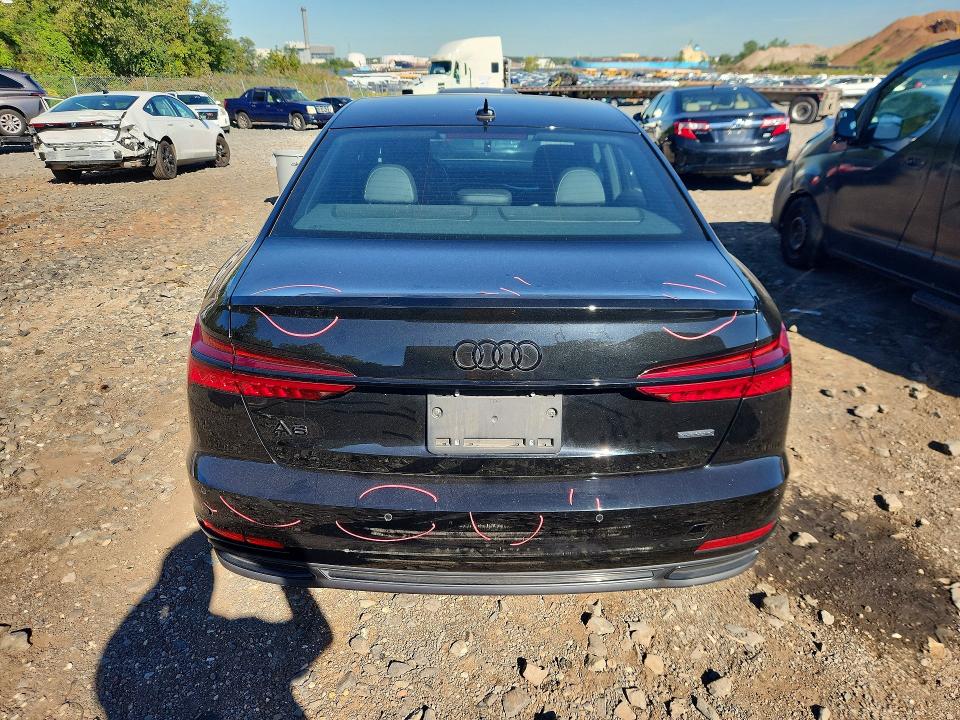 Фото 6 с аукциона – 2021 AUDI A6 с VIN WAUD3AF23MN058388