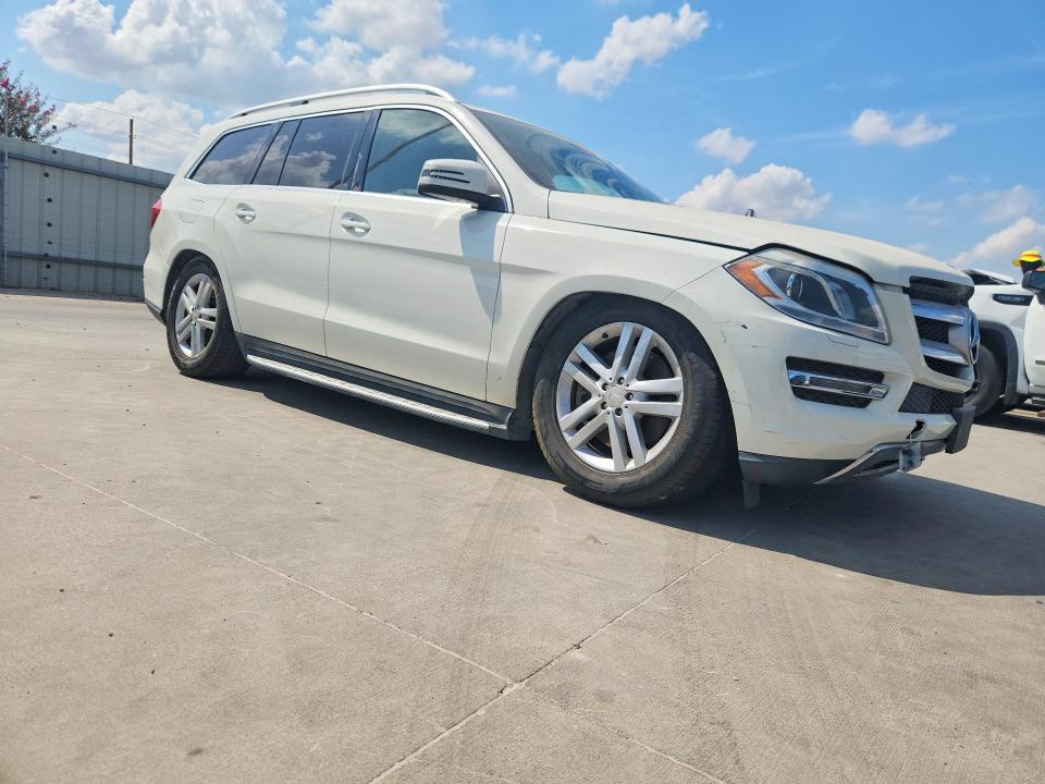 Photo 4 from auction – 2013 MERCEDES-BENZ GL with VIN 4JGDF7CE3DA173507