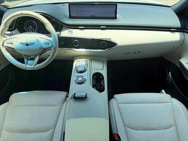 Photo 8 from auction – 2025 GENESIS ELECTRIFIED GV70 with VIN 5NMMCET15SH005210