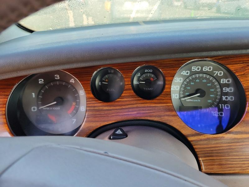 Photo 9 from auction – 1995 BUICK RIVIERA with VIN 1G4GD2216S4740048