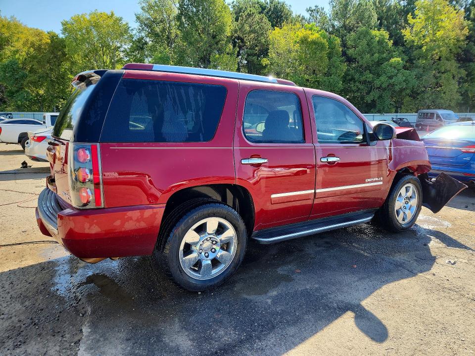 Photo 3 from auction – 2009 GMC YUKON with VIN 1GKFC03229R267538