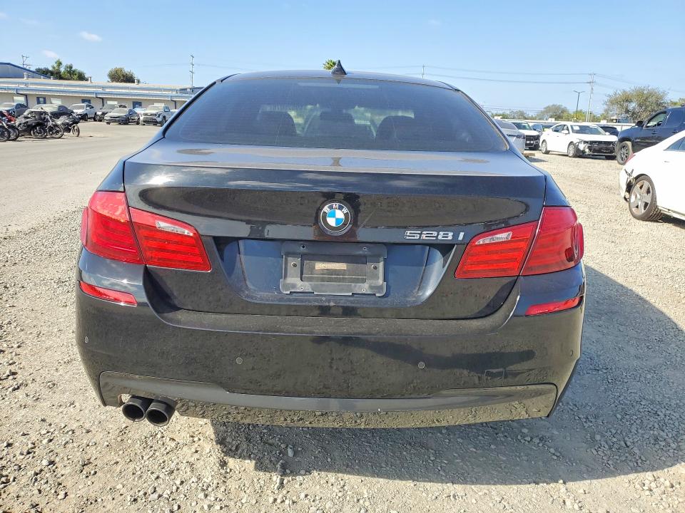 Photo 6 from auction – 2011 BMW 528 with VIN WBAFR1C59BC741582