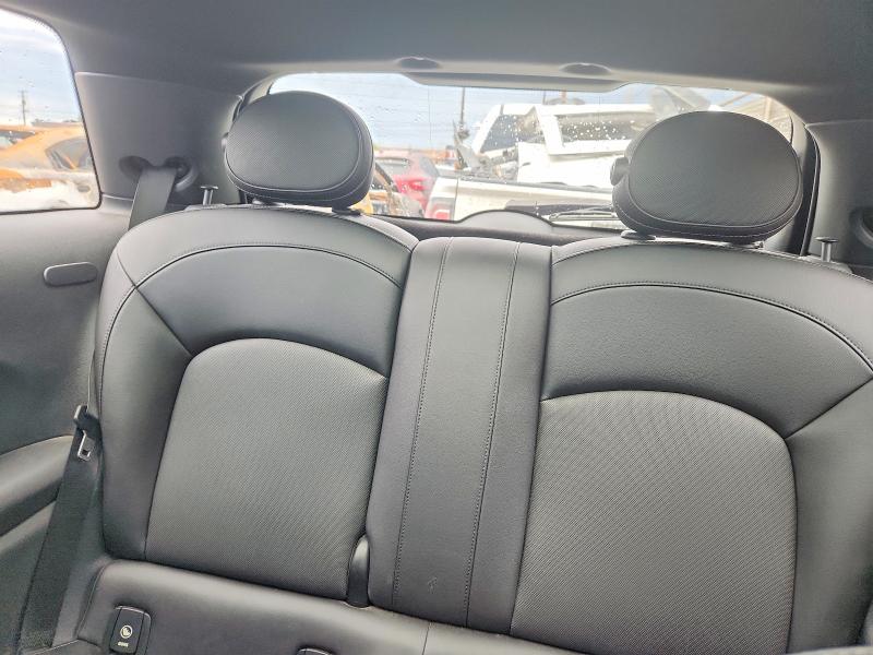 Photo 10 from auction – 2016 MINI COOPER with VIN WMWXP5C51G3B76238