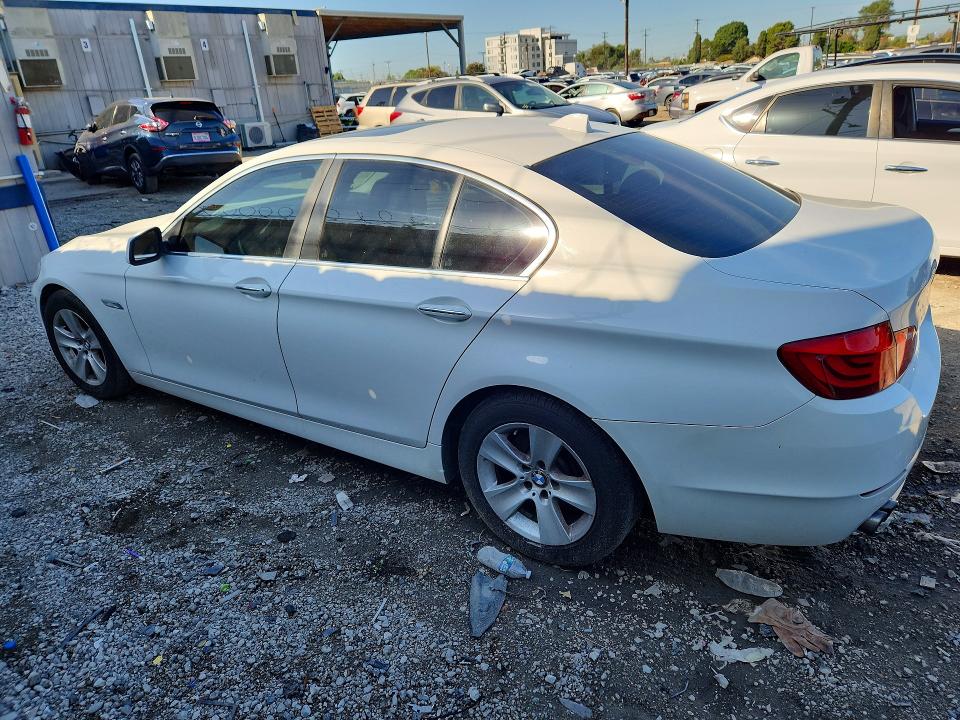 Photo 2 from auction – 2013 BMW 528 with VIN WBAXG5C53DDY36332