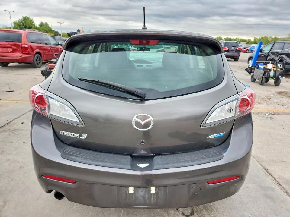 Foto 6 de la subasta – 2013 MAZDA 3 con VIN JM1BL1LP2D1793994