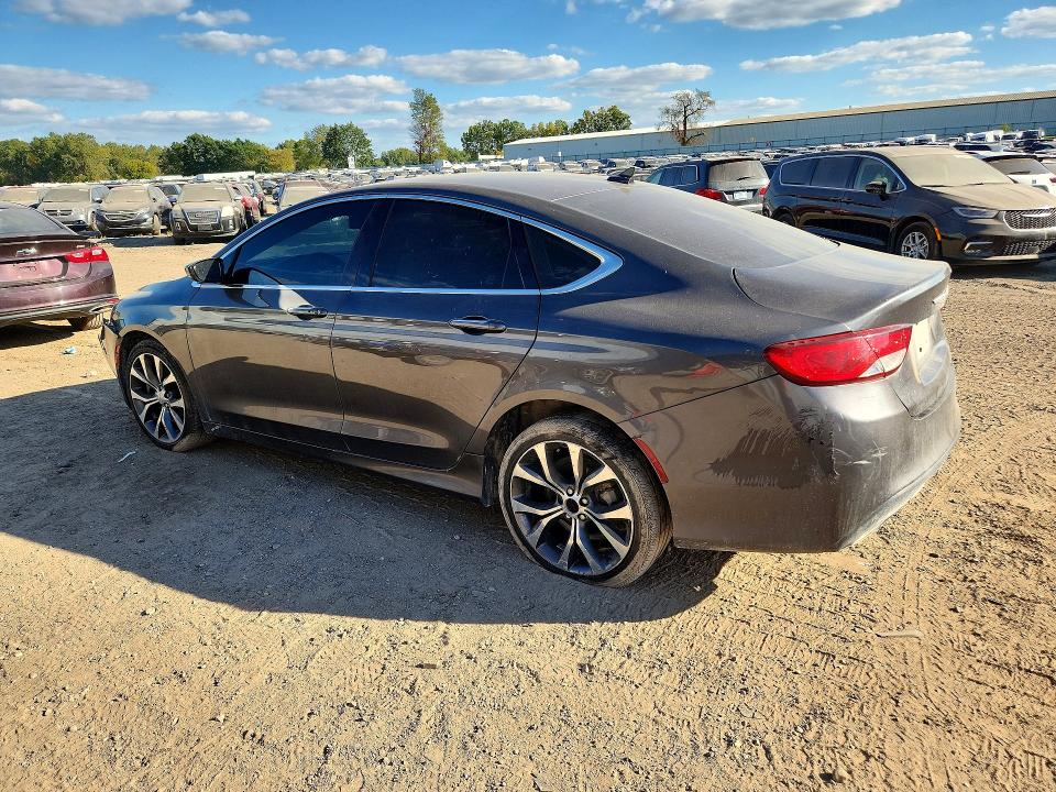 Foto 2 de la subasta – 2015 CHRYSLER 200 con VIN 1C3CCCCG9FN580850