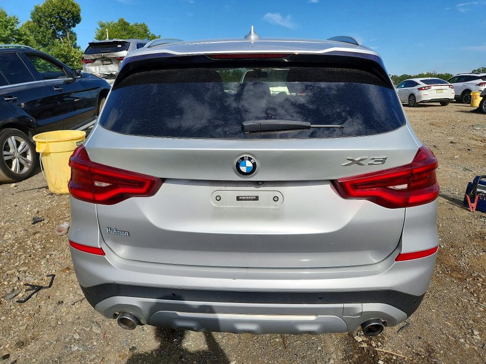 Foto 6 de la subasta – 2018 BMW X3 con VIN 5UXTR9C59JLD60576