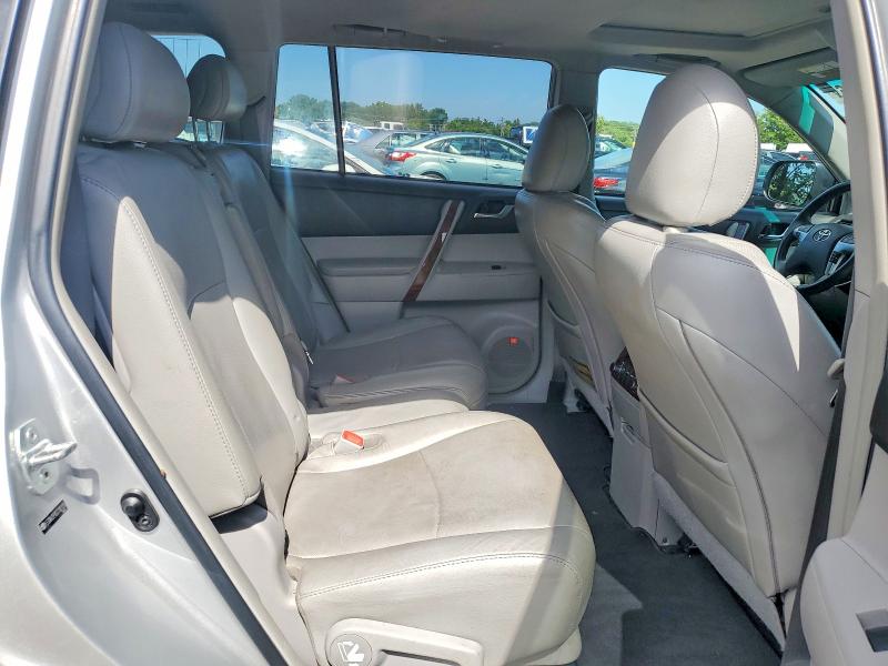 Photo 11 from auction – 2012 TOYOTA HIGHLANDER with VIN 5TDDK3EH2CS103126