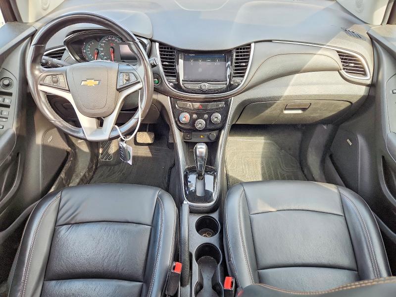 Photo 8 from auction – 2019 CHEVROLET TRAX with VIN 3GNCJRSB1KL286810